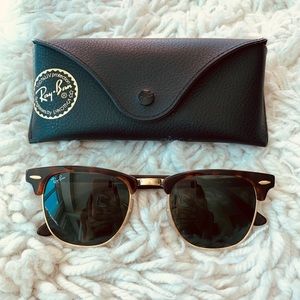 Ray-Ban Clubmaster Classic Tortoise Sunglasses